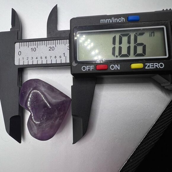 Amethyst Crystal‎ Heart Carving (8) - Picture 11 of 12